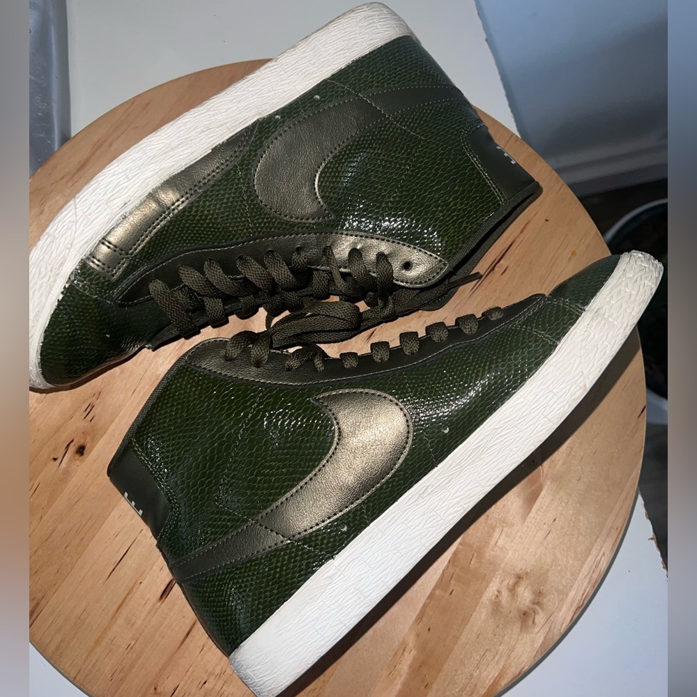 NIKE HIGH TOP BLAZER MID ‘77 SNEAKER
